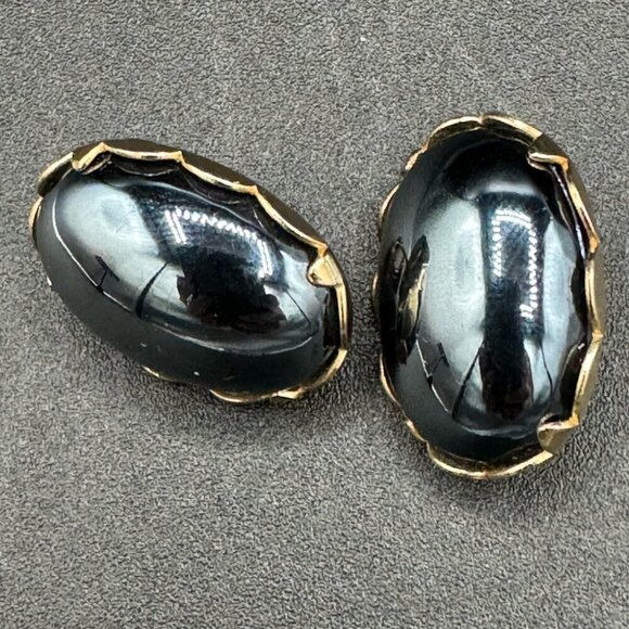 Vintage Mid-Century faux hematite, black cabochon Earrings Sarah Coventry - Picture 1 of 11